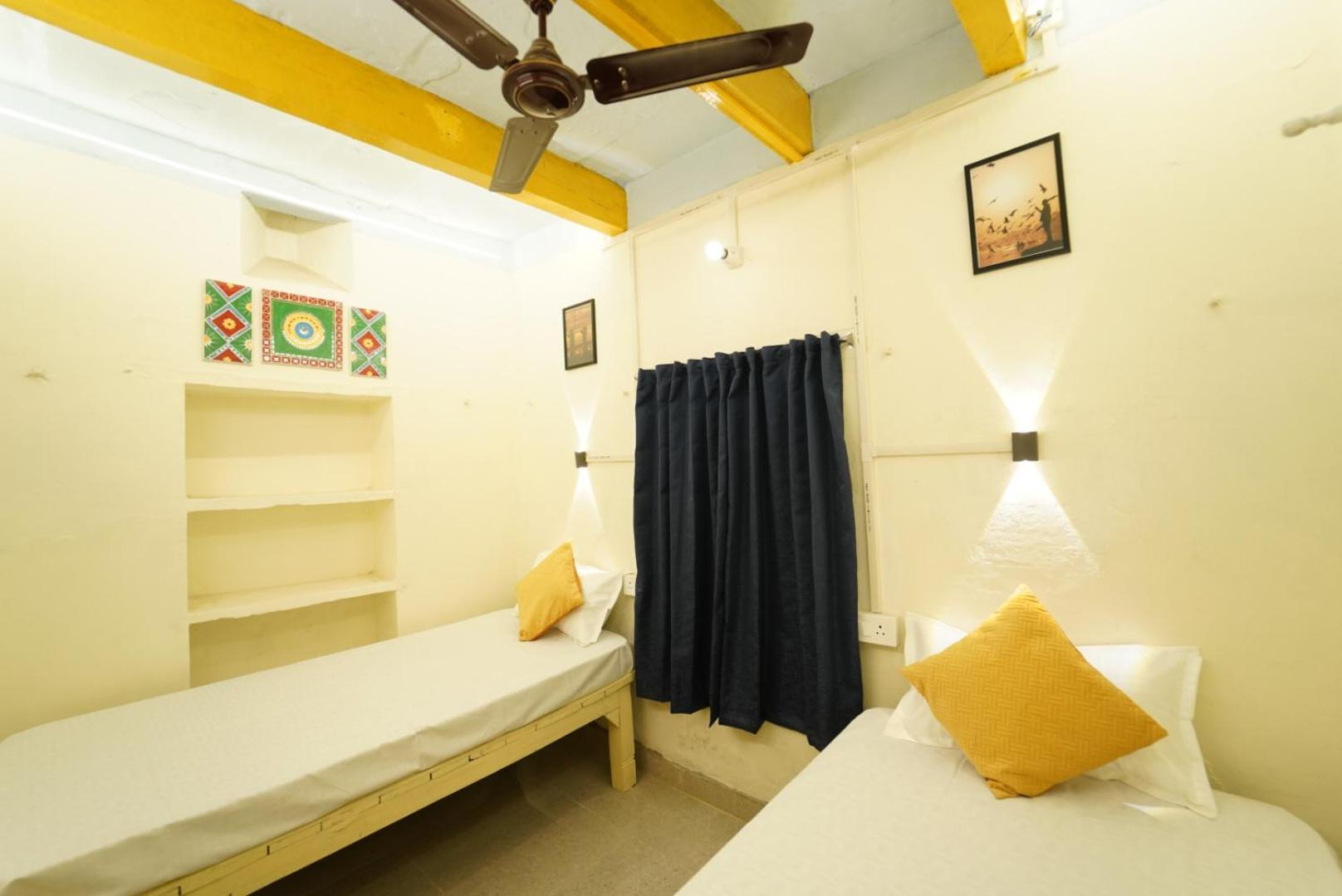 Kailash Heritage Homestay Varanasi Exterior foto